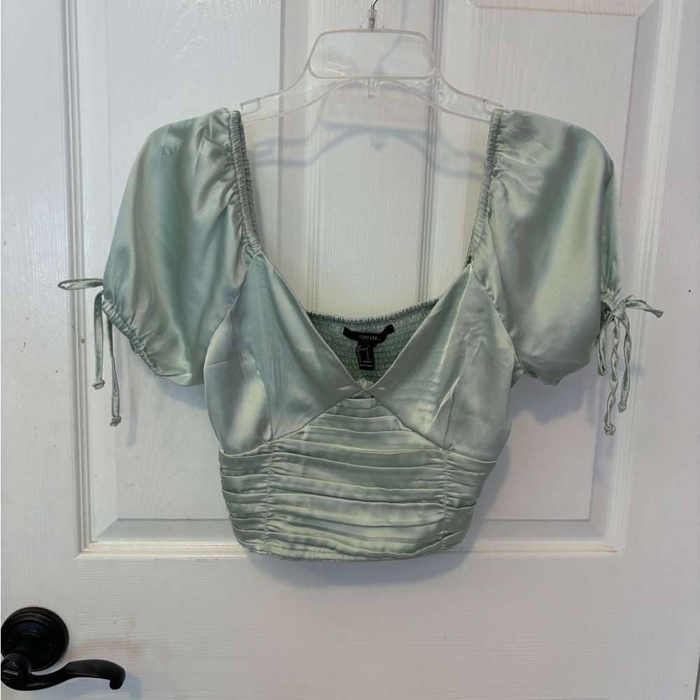 Green Satin Short Sleeve Crop Top Size Small
